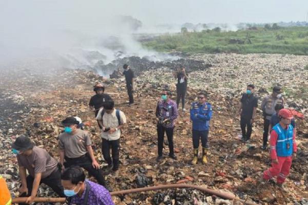 Kebakaran TPA Jatiwaringin Tangerang: 232 Warga Mengungsi dan 154 Terserang ISPA