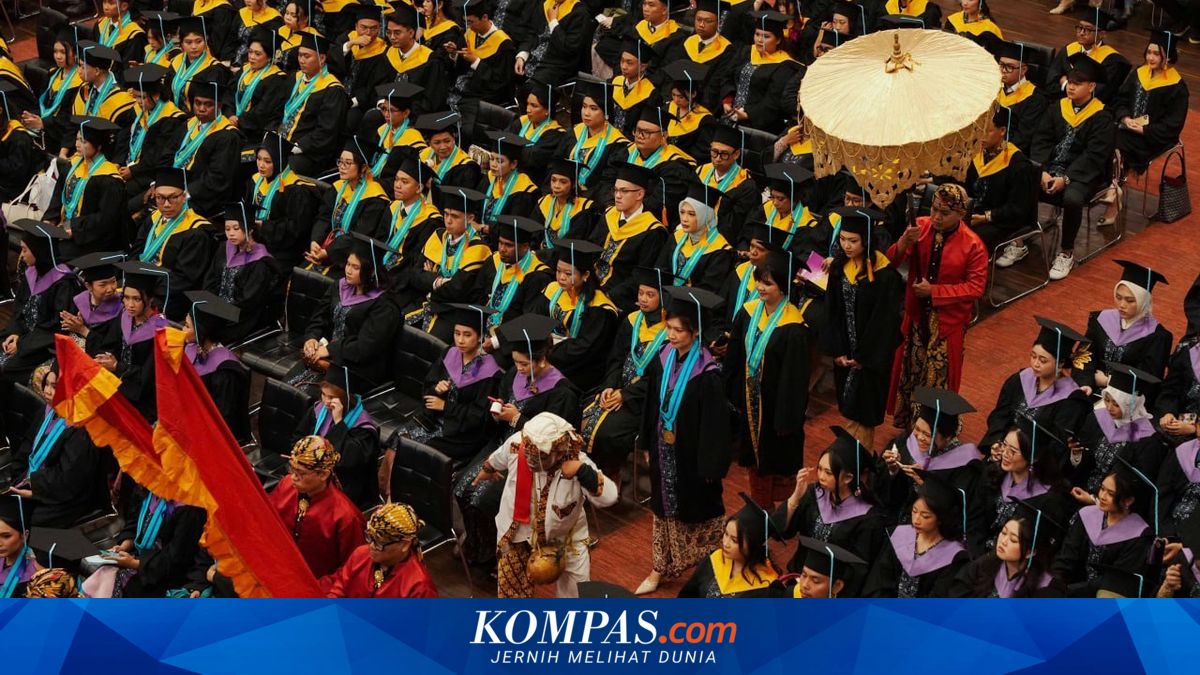 Lulusan UK Maranatha Capai Prestasi Tinggi dengan IPK Sempurna