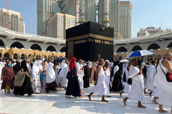 Jemaah Umrah Kalimantan Selatan Terlantar di Jeddah