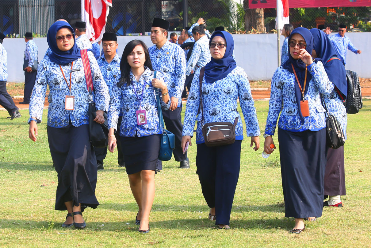 Berita Terpopuler: Gaji PPPK Tendik Masuk APBN, PP Dana Pensiun Belum Terbit, Seskab Teddy Perhatikan Fasilitas Publik