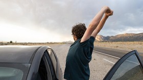 Mengatasi Pegal saat Perjalanan Mudik: 5 Tips Praktis