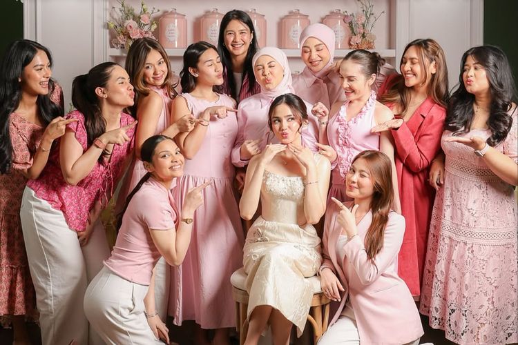 Penampilan Syifa Hadju pada Acara Bridal Lunch, Menyuguhkan Kesan Manis dan Anggun