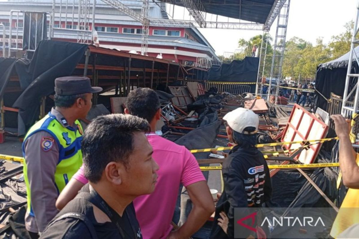 75 Penonton Terluka Akibat Ambruknya Tribun di GOR Satria Purwokerto