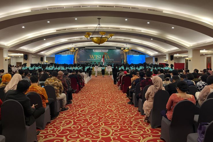 Teknologi AI Tidak Mengancam Profesi Sekretaris