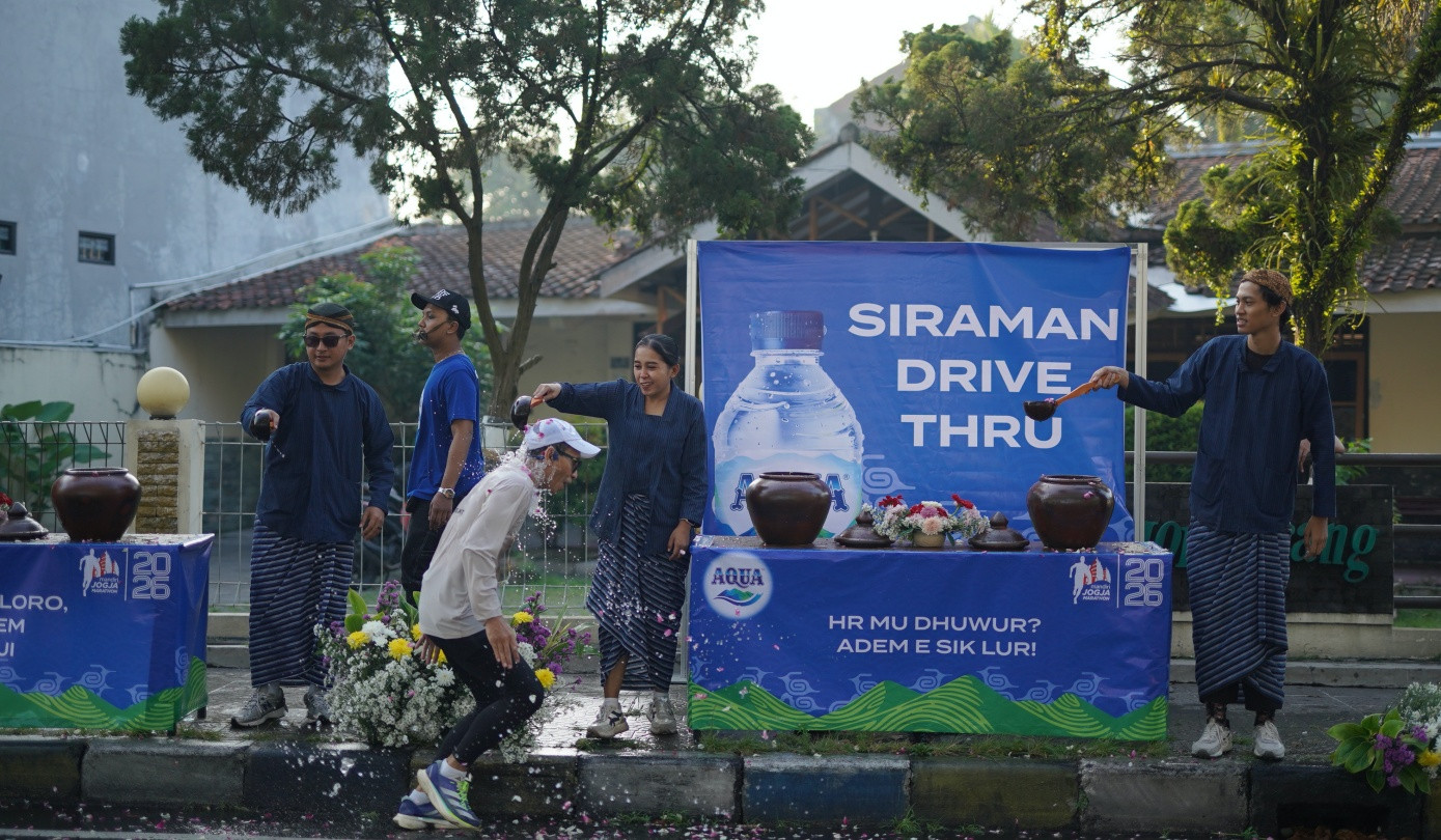 AQUA Hadirkan Kesegaran Budaya dalam Mandiri Jogja Marathon 2026