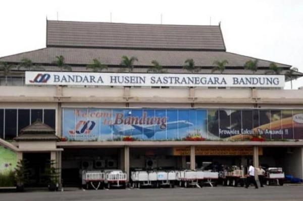 Pembukaan Kembali Bandara Husein Sastranegara dan Pengembangan Bandara Kertajati