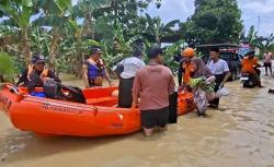 Bencana Banjir Melanda Demak, Ribu Warga Terdampak dan Satu Orang Hilang