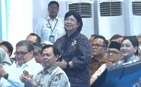 Presiden Prabowo Lontarkan Candaan saat Menghadiri Acara KPR Subsidi