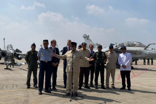 Penyerahan Alutsista Canggih ke TNI