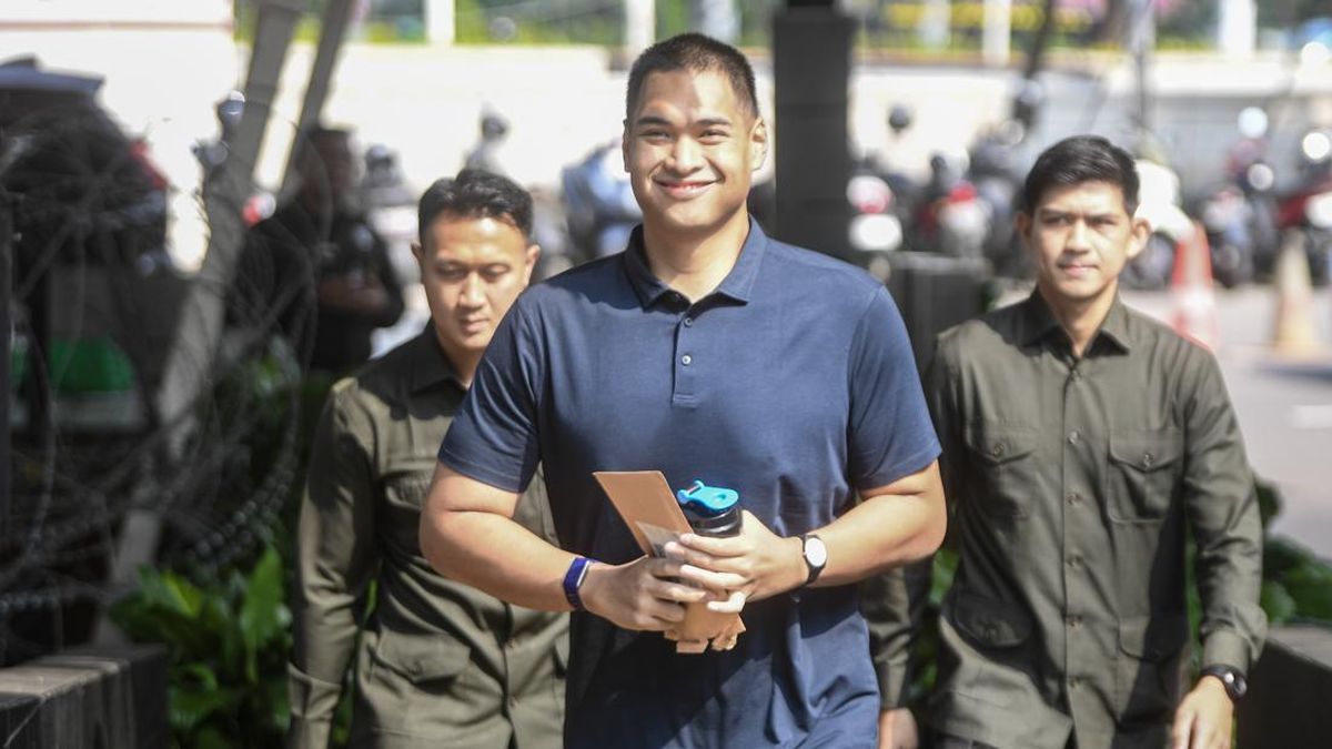 Mantan Menpora Dito Ariotedjo Berbagi Rahasia Turun 40 Kg