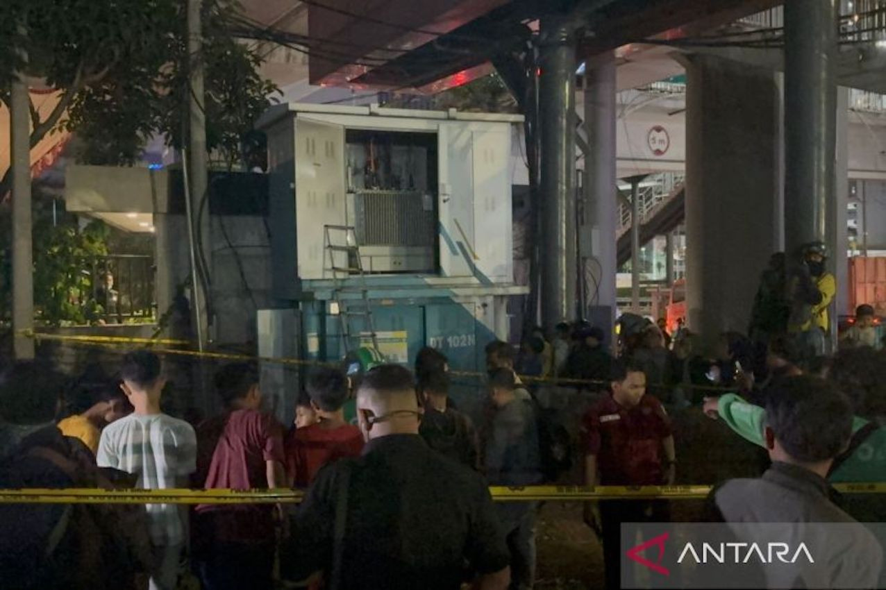 Pencuri Kabel LRT Tewas Tersengat Listrik di Pancoran