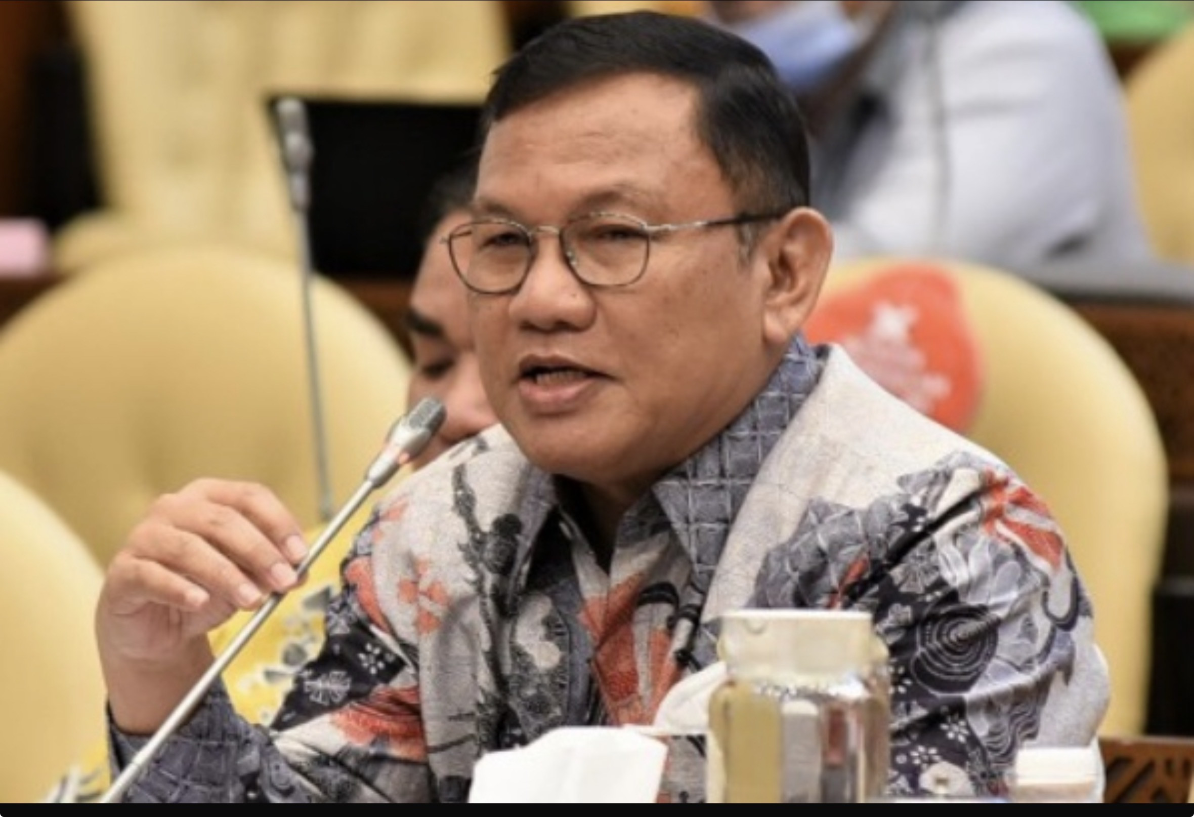 DPR Mendorong Kementerian Tingkatkan Koordinasi Lintas Sektor untuk Mengatasi Karhutla di Kalimantan