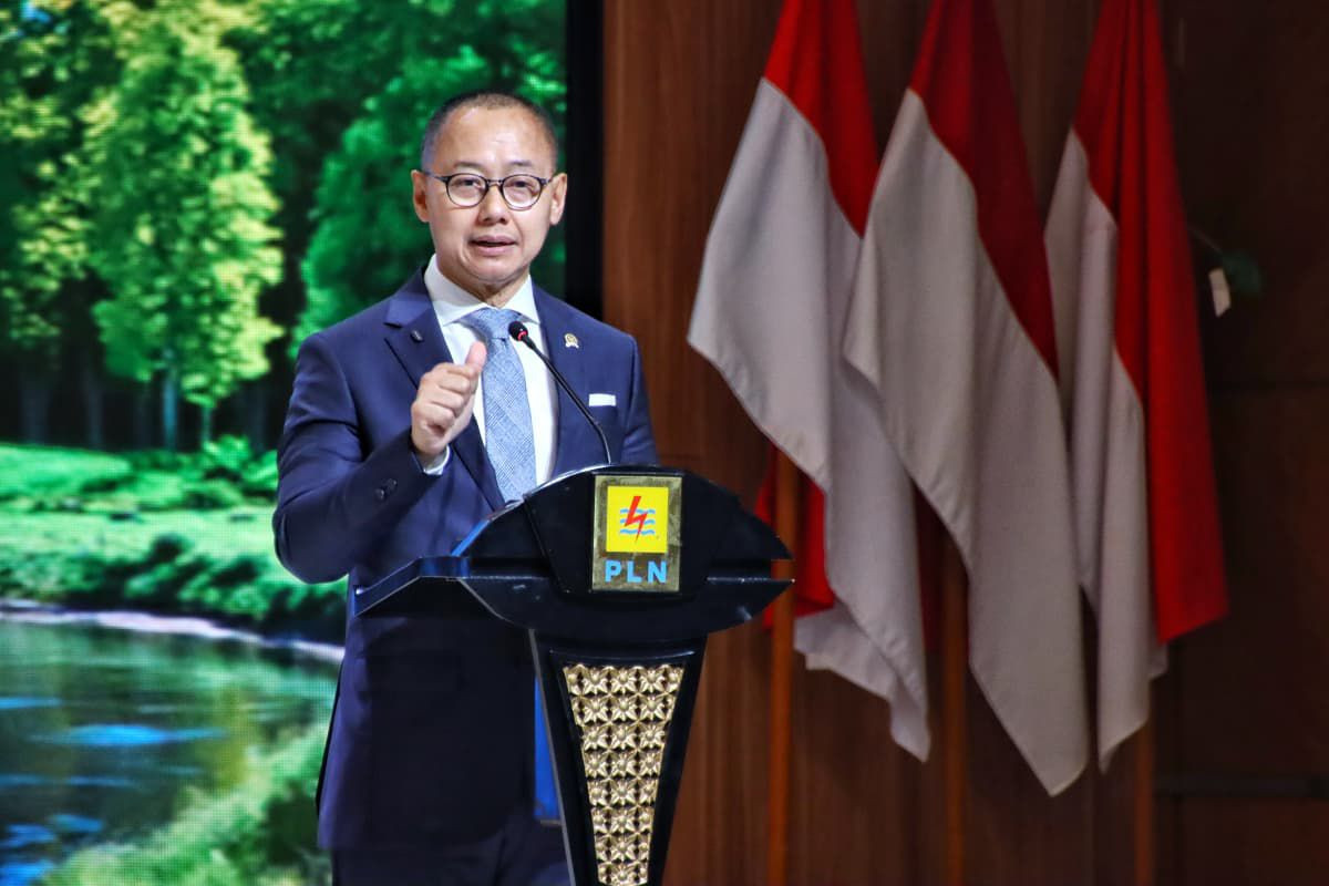 Eddy Soeparno: Kebakaran TPA Jatiwaringin Menjadi Peringatan untuk Pengelolaan Sampah Nasional