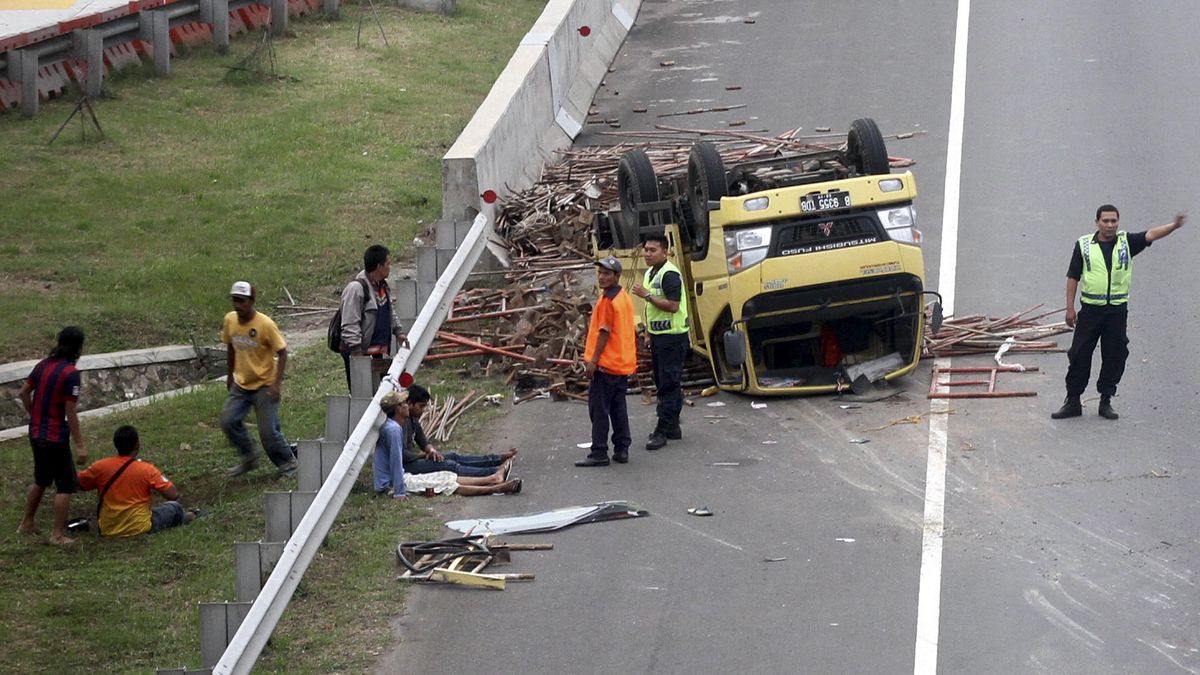Larangan Beri Minum pada Korban Kecelakaan: Fakta Medis di Baliknya