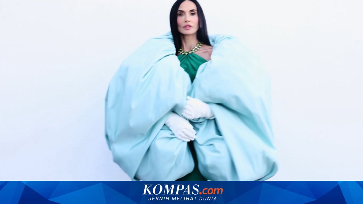 Demi Moore Tampil Dramatis di Penutupan Festival Cannes 2026