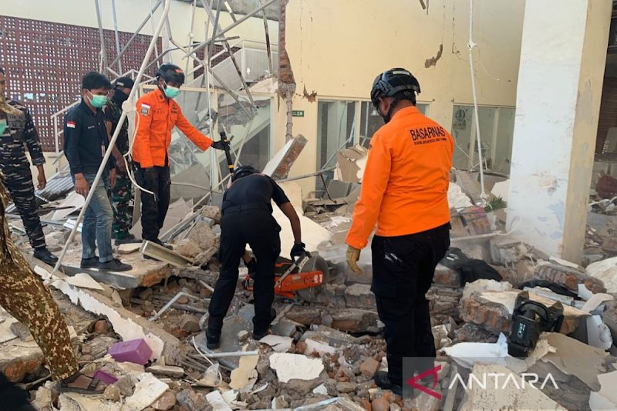 Gempa M 7,7 Guncang NTT, Peringatan Tsunami Dihentikan, BNPB Imbau Warga Jauhi Pantai