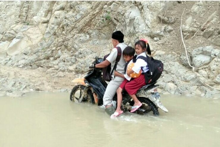 Krisis Gizi dan Martabat: Anak dan Guru dalam Bahaya