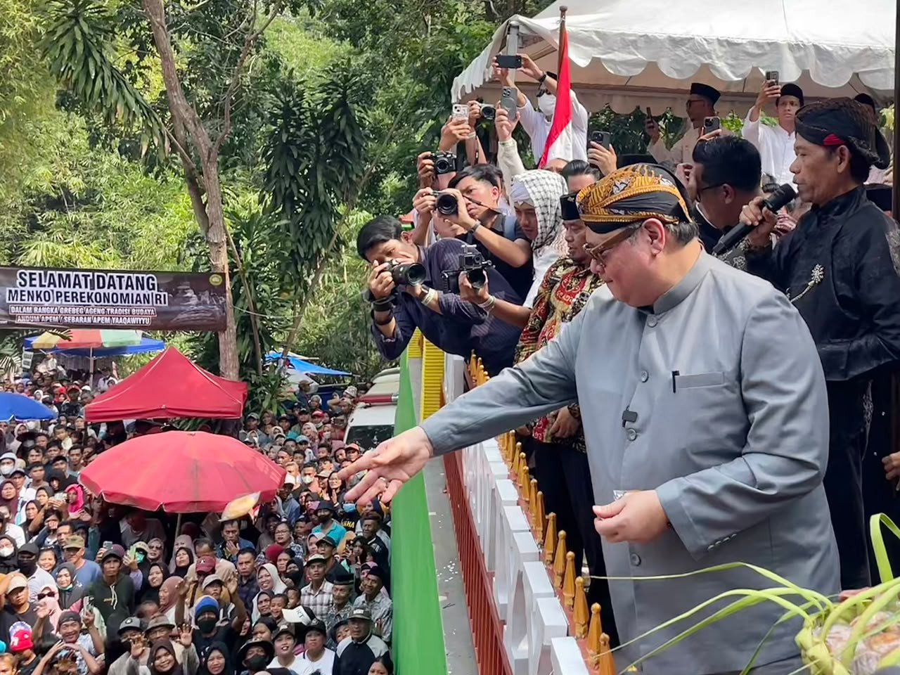 Grebeg Saparan Klaten Menarik 50 Ribu Pengunjung, Permintaan Apem Mencapai 7 Ton