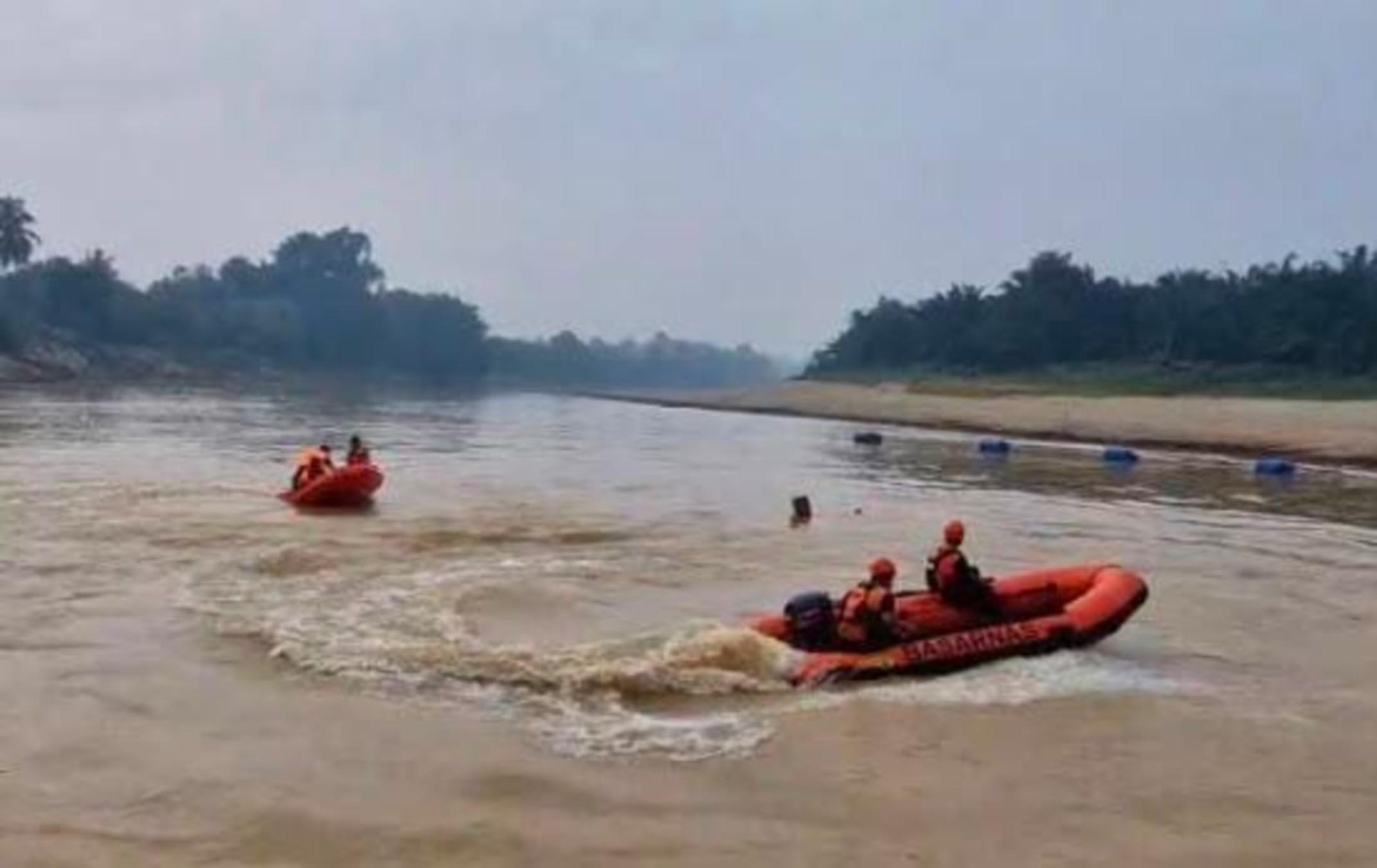 Bocah 7 Tahun yang Tenggelam di Sungai Rawas Ditemukan Setelah Pencarian Hari Kedua