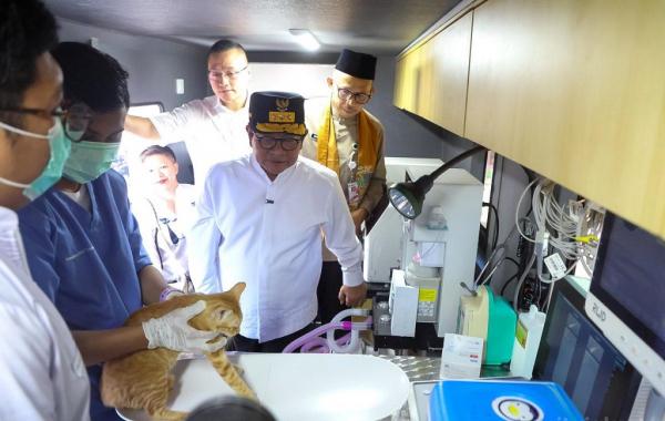 Pemprov Jakarta Luncurkan Mobil Klinik Hewan Keliling untuk Masyarakat