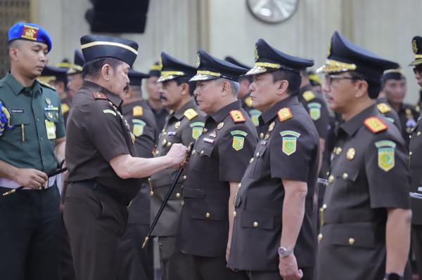 Pelantikan 15 Kepala Kejaksaan Tinggi Baru oleh Jaksa Agung