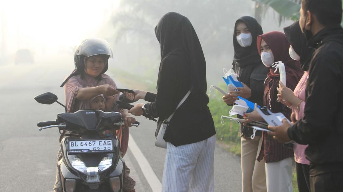 Kebakaran Hutan di Bromo Meluas, Warga Diminta Waspada terhadap ISPA