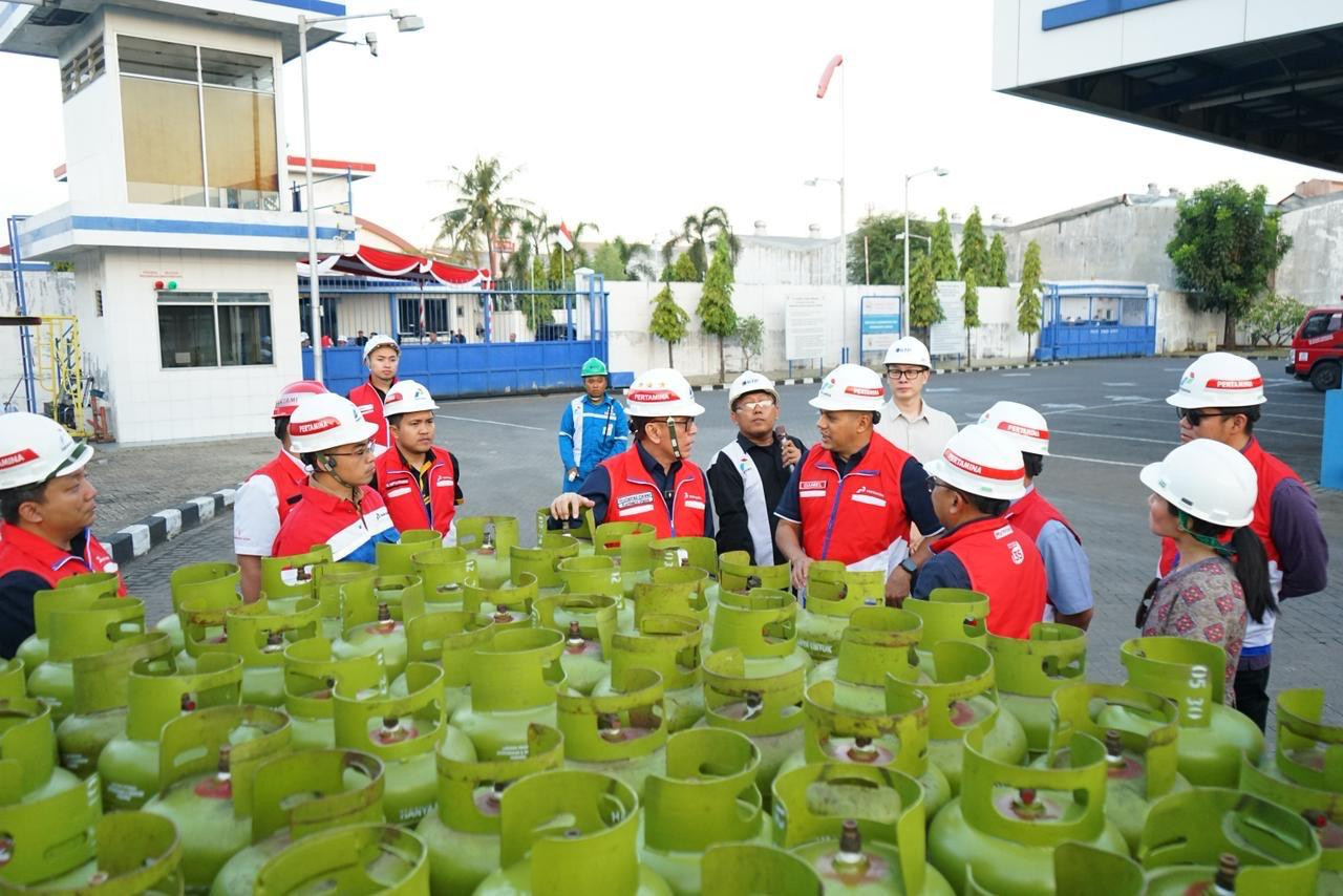 Komut Pertamina Pastikan Stok LPG di Surabaya Aman dalam Upaya Swasembada Energi