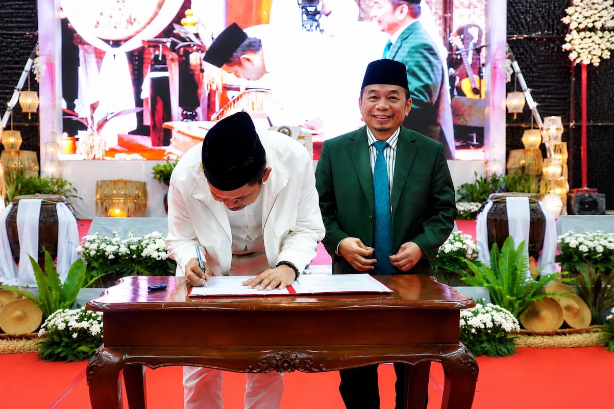 KDM dan PB Mathla'ul Anwar Tandatangani MoU untuk Beasiswa Siswa