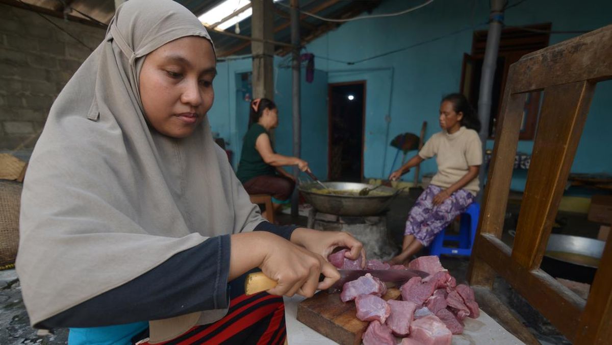 Makan Daging Kurban Bisa Picu GERD? Ini Penjelasan Dokter