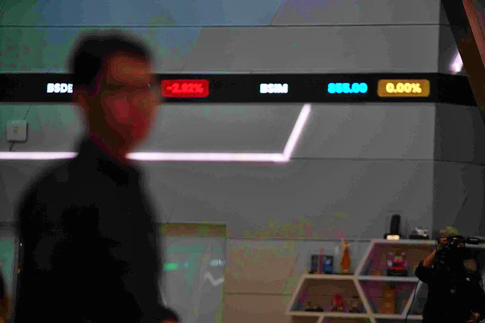 Kinerja Keuangan MTDL 2025: Pendapatan Mencapai Rp27,2 Triliun dengan Pertumbuhan Laba 10 Persen