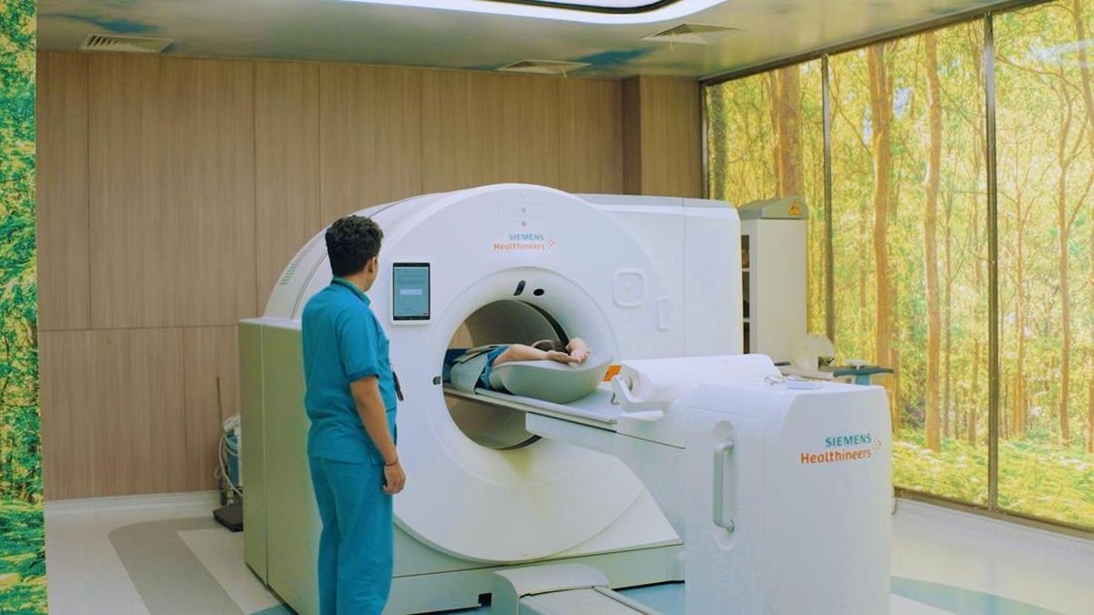 Kolaborasi Dokter Spesialis dan Teknologi PET-CT untuk Terapi Kanker Payudara yang Lebih Efektif