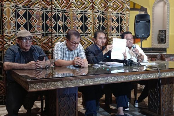 Kasus Ijazah Jokowi Diklaim Gugur oleh Kubu Roy Suryo