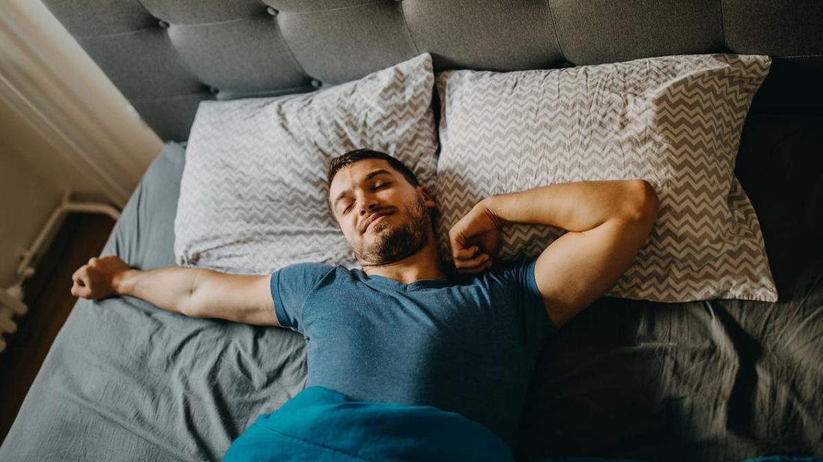 Manfaat dan Cara Meregangkan Badan Setelah Bangun Tidur