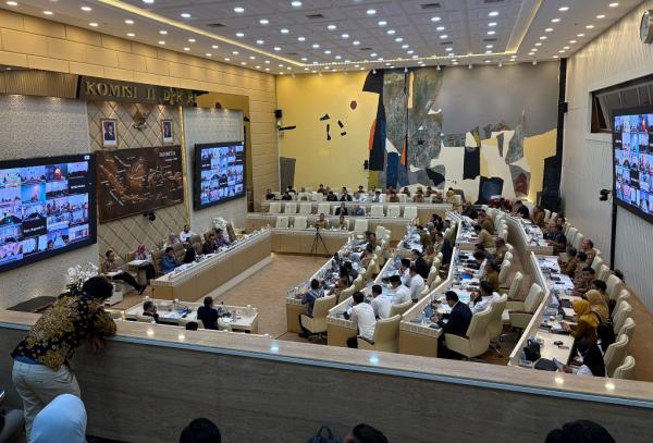 Larangan Rekrutmen Honorer Baru oleh Mendagri
