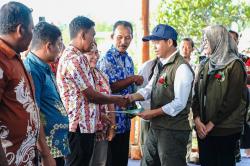 Menteri Kehutanan Berikan Akses Pengelolaan Hutan ke Warga Sulawesi Utara