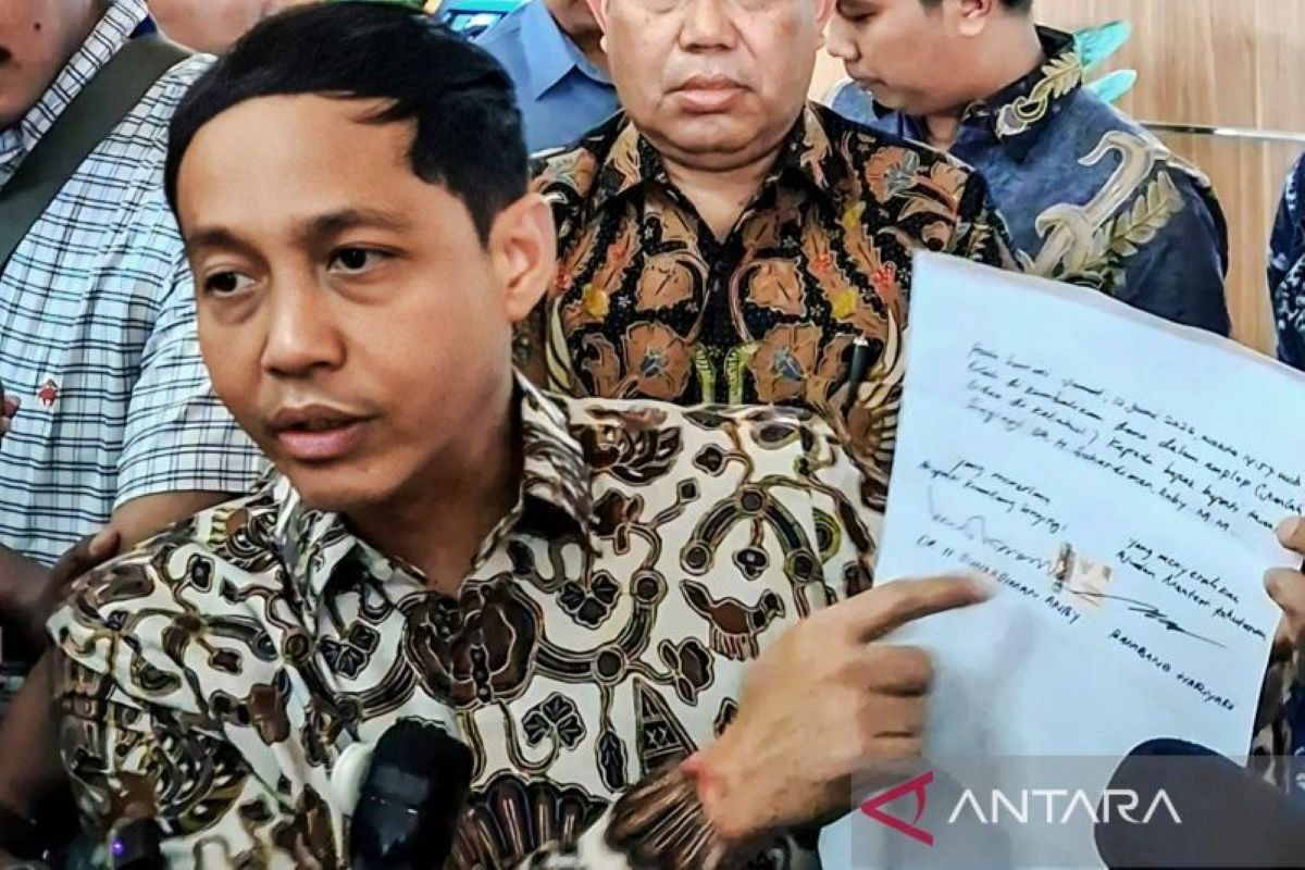 Menhut Raja Juli Antoni Laporkan Penolakan Gratifikasi Setelah OTT KPK