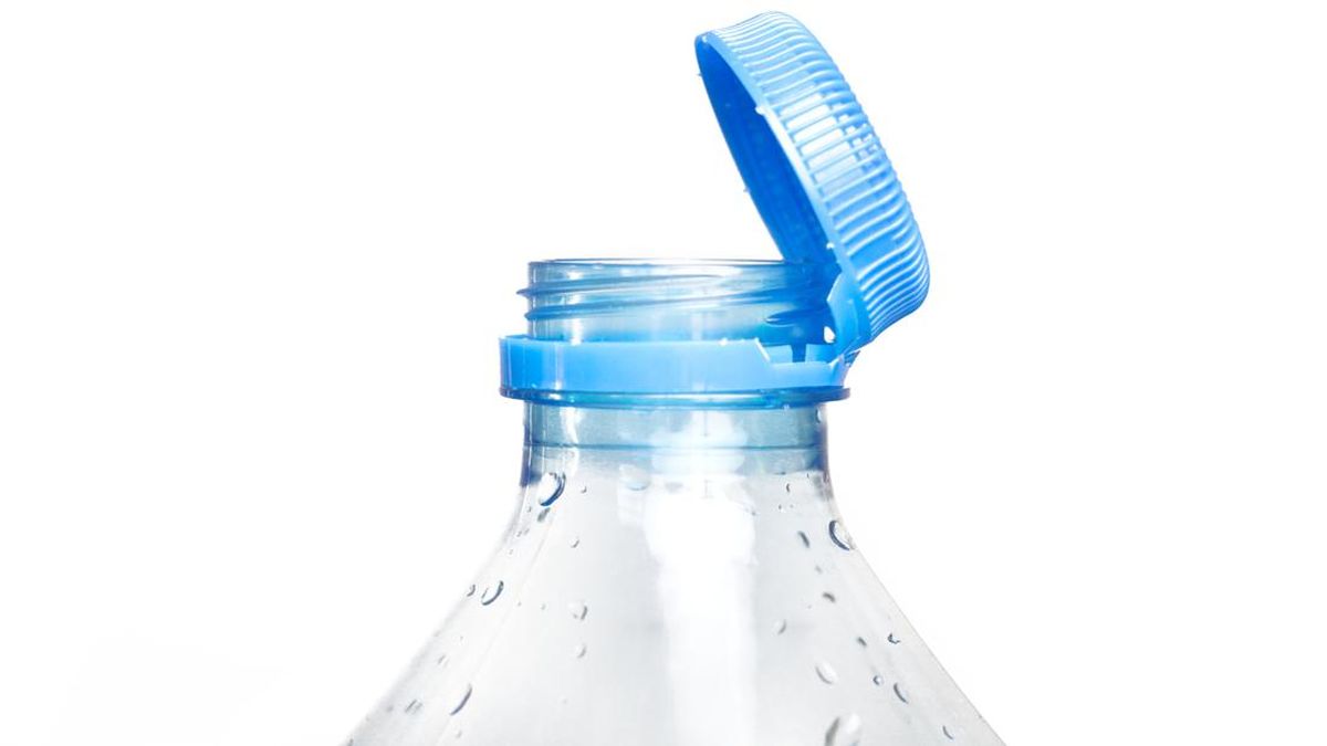 Minum Kembali Air Kemasan yang Sudah Dibuka, Apakah Aman?