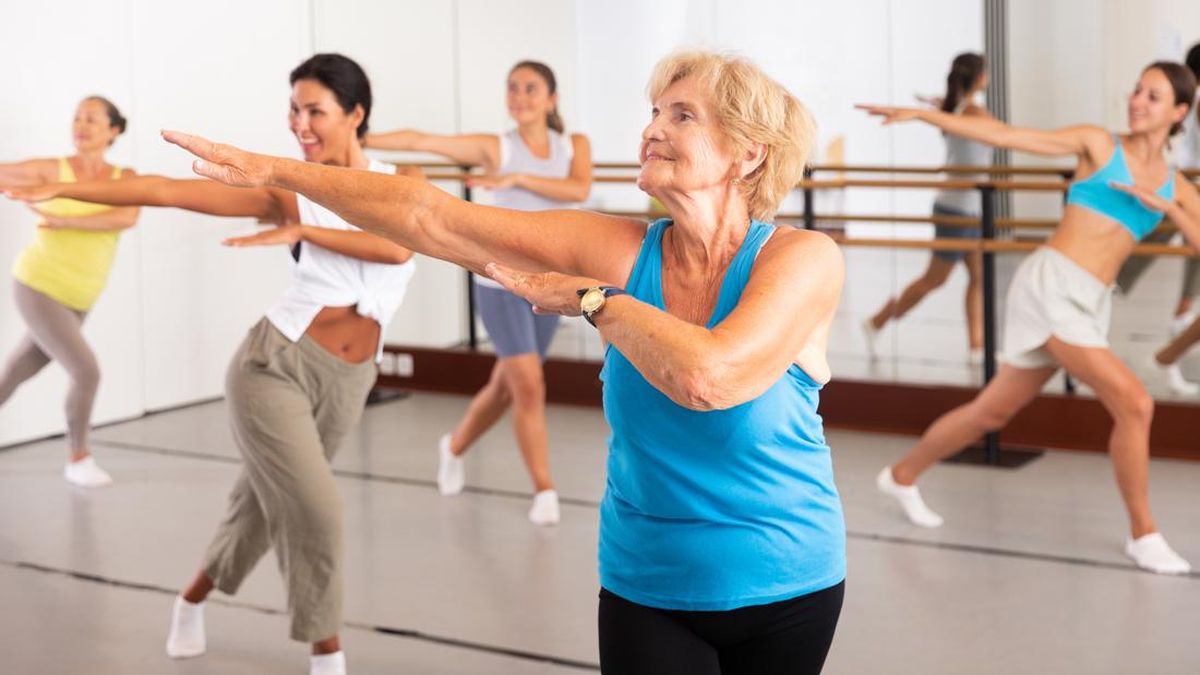 Nenek 101 Tahun yang Masih Lincah dengan Zumba