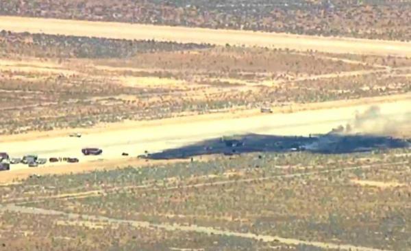 Pesawat Pengebom B-52 AS Jatuh dan Meledak di California