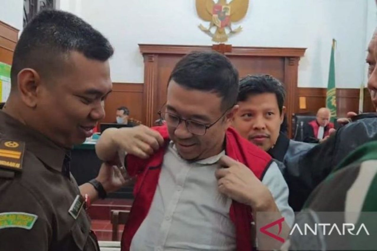 Samuel Ardi Kristanto Dijatuhi Vonis 3 Tahun 10 Bulan atas Perusakan Rumah Nenek Elina