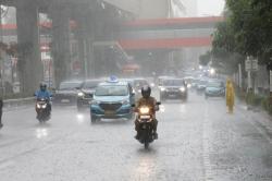 Peringatan Cuaca: Waspada Hujan Lebat Menghantam Wilayah Indonesia