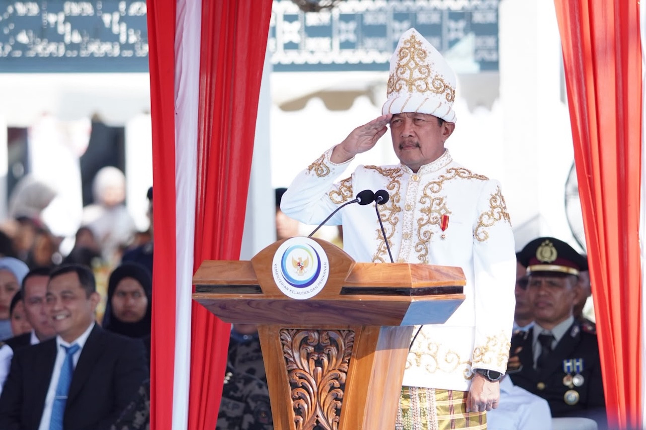 Menteri Trenggono Soroti Nasib Nelayan dalam Peringatan HUT RI di KNMP Sorue Jaya