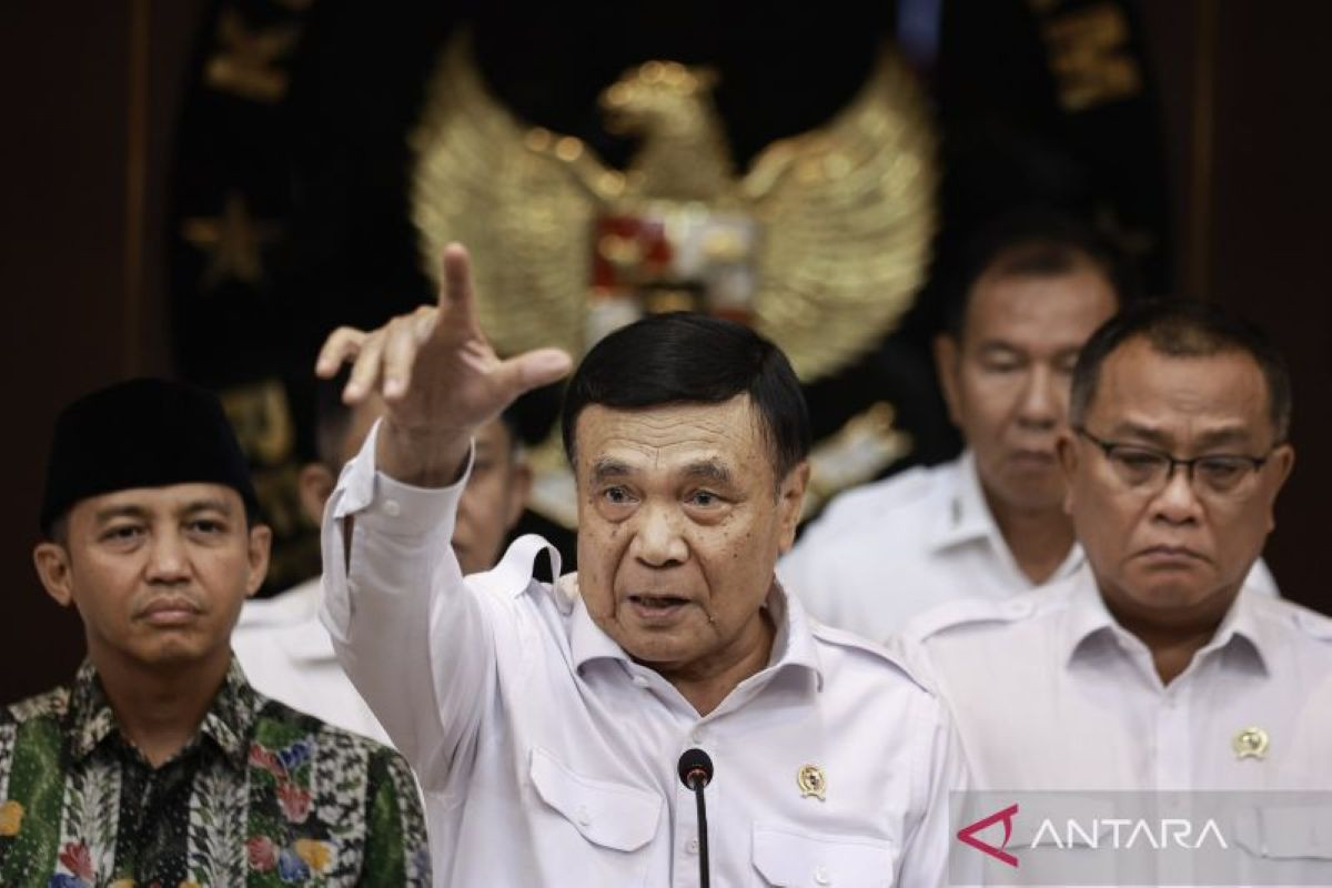 Menko Polkam Menanggapi Penurunan Bendera Merah Putih di Aceh dan Isyarat Tindak Pidana