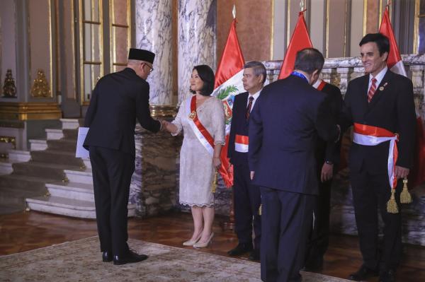 Prabowo Ucapkan Selamat kepada Presiden Peru yang Baru
