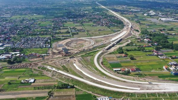 Progres Pembangunan Jalan Tol Yogyakarta-Bawen Seksi 6 Mencapai 98,68 Persen