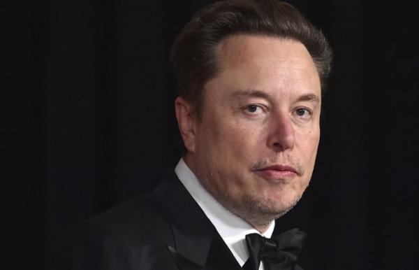 Kekayaan Elon Musk Menyusut Drastis