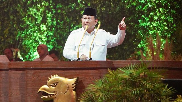 Pemimpin yang Diidamkan: Prabowo Subianto Memimpin dalam Survei Capres