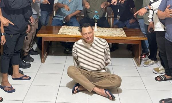 Pengendara Kawasaki Ninja yang Pukul Pemotor Lain di Jagakarsa Akhirnya Ditangkap