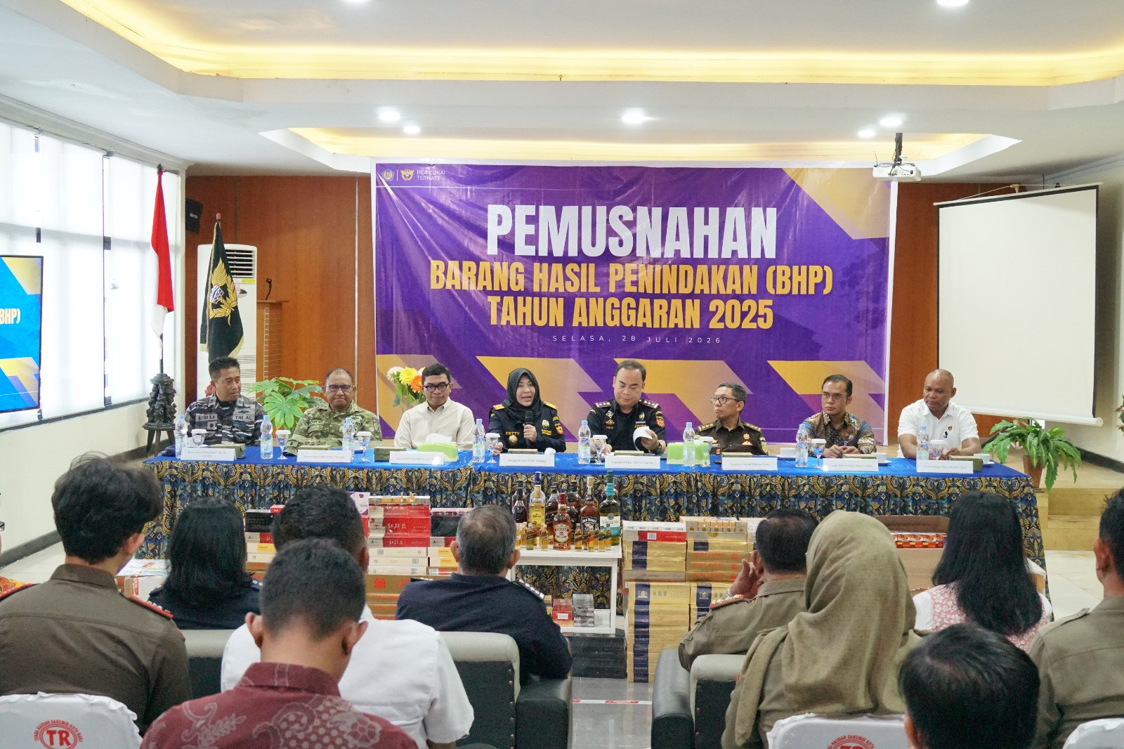Bea Cukai Musnahkan Rokok dan Minuman Beralkohol Ilegal Senilai Rp 1,18 Miliar