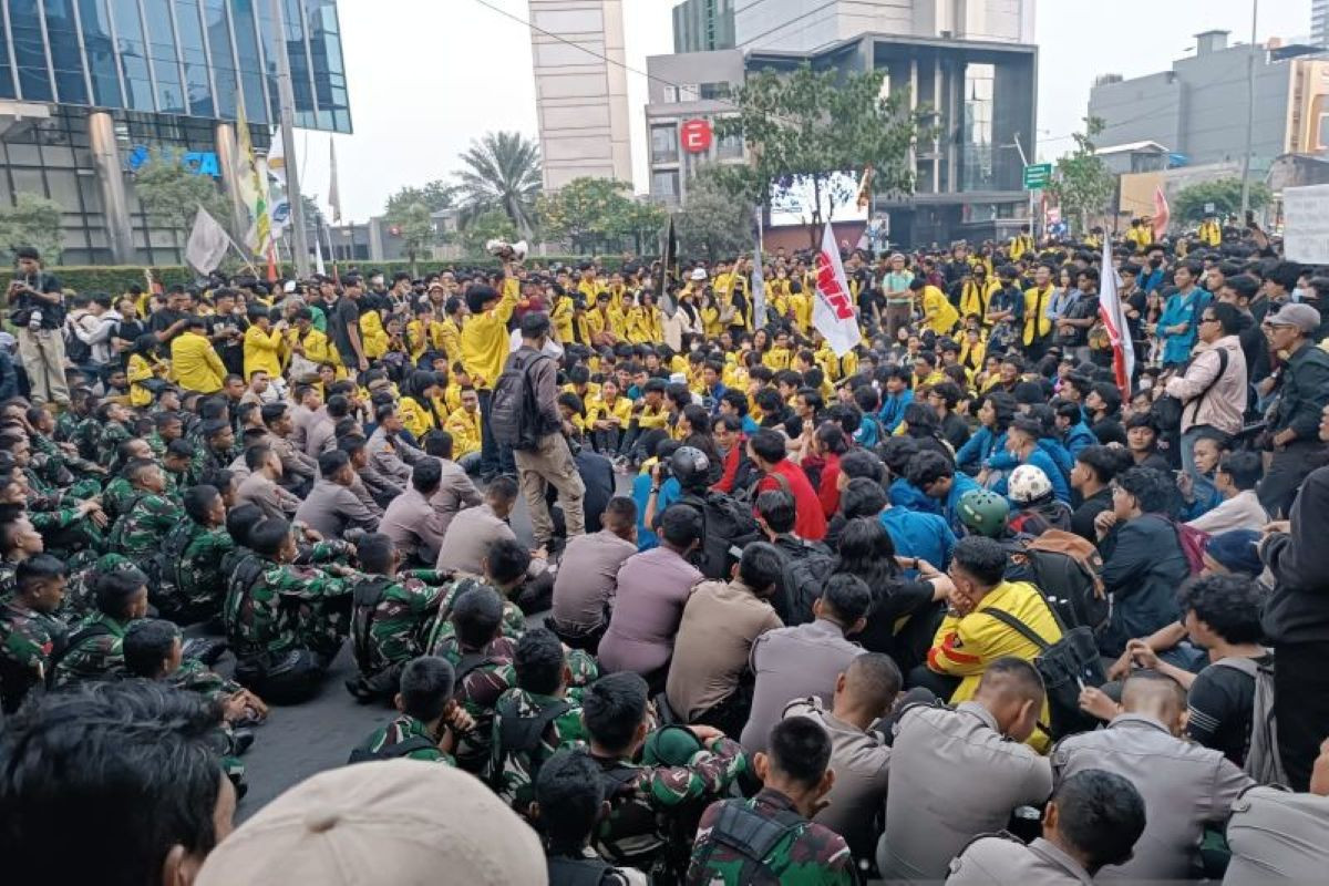 TNI Terlibat dalam Pengamanan Demonstrasi Mahasiswa, Kapuspen TNI Menjelaskan Alasan Pengerahan